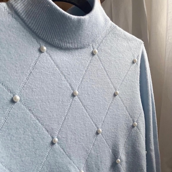 Beaded Pearl Mock Neck - Picture 3 of 4